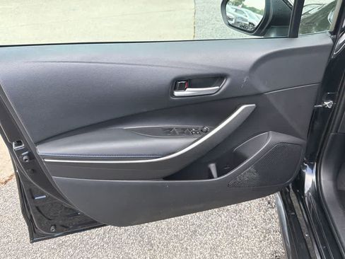 Used 2021 Toyota Corolla SE FWD image 11