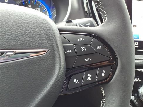 New 2026 Chrysler Pacifica Select image 29