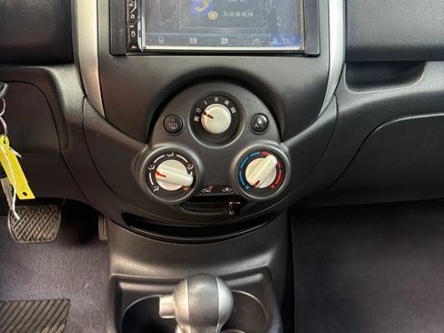Used 2014 Nissan Versa Note SV FWD image 30