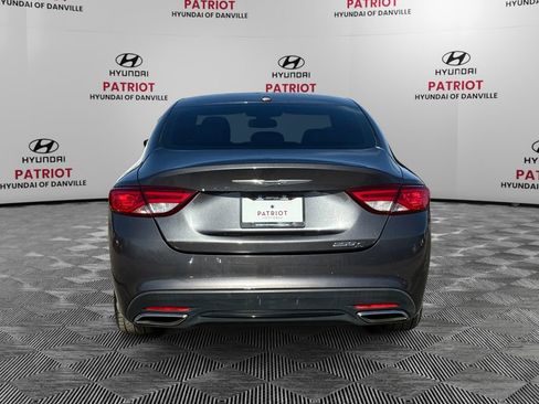 Used 2015 Chrysler 200 S image 4