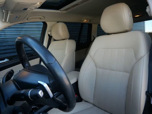 Used 2019 Mercedes-Benz GLS 450 4MATIC image 4