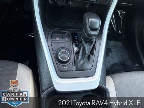 Used 2021 Toyota RAV4 XLE w/ Convenience Package AWD/4WD image 21