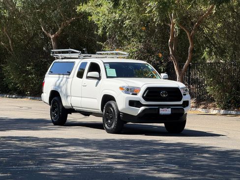Used 2022 Toyota Tacoma SR RWD image 7