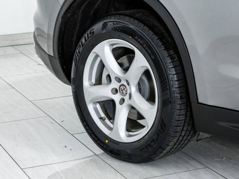 Used 2019 Alfa Romeo Stelvio RWD image 58