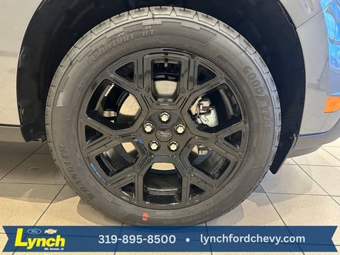 New 2026 Ford Maverick Lariat w/ Black Appearance Package AWD/4WD image 24