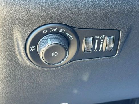 New 2026 Jeep Compass Latitude AWD/4WD image 12