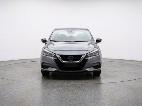 Used 2025 Nissan Versa SV FWD image 2