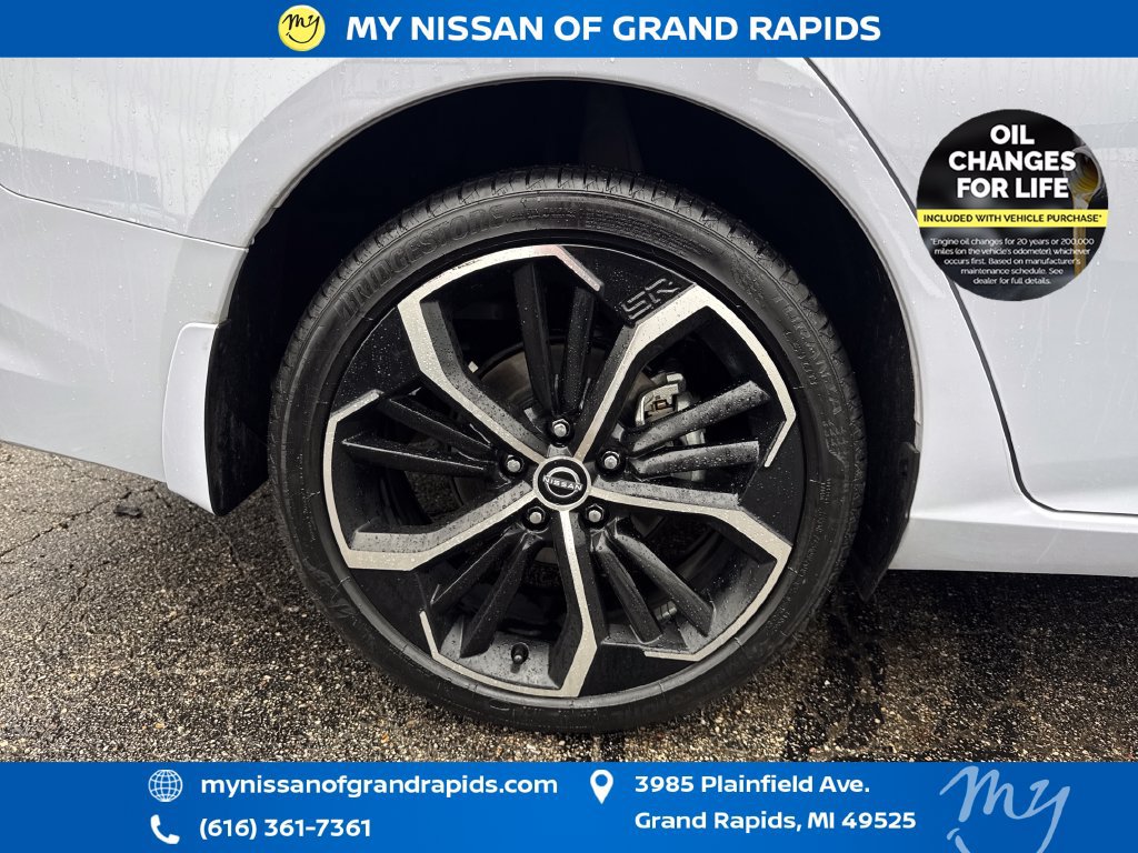 Used 2025 Nissan Altima 2.5 SR AWD/4WD image 35
