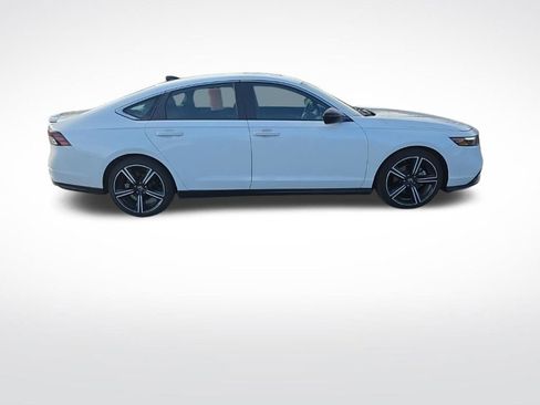 Used 2023 Honda Accord Sport image 8