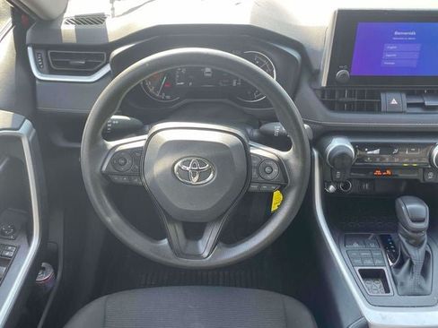 Used 2025 Toyota RAV4 LE AWD/4WD image 16
