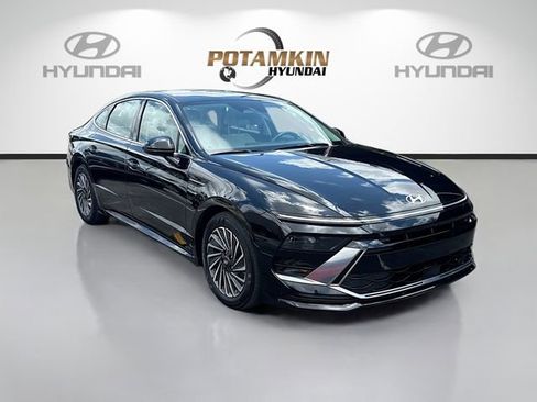 Certified 2024 Hyundai Sonata SEL FWD image 3