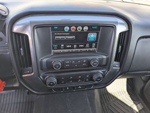 Used 2018 Chevrolet Silverado 1500 LT AWD/4WD image 15
