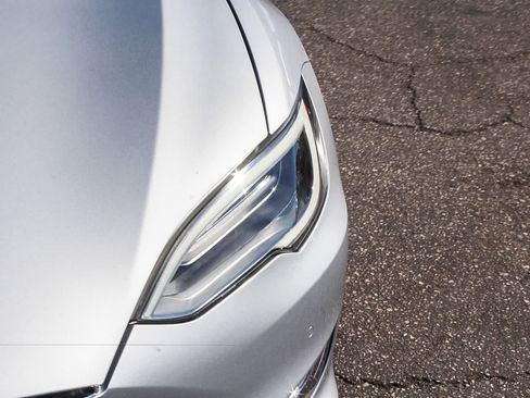 Used 2018 Tesla Model S 75D AWD/4WD image 11