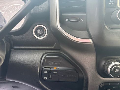 Used 2019 RAM 2500 Big Horn image 23