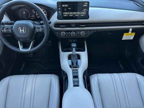 Used 2026 Honda HR-V EX-L image 11