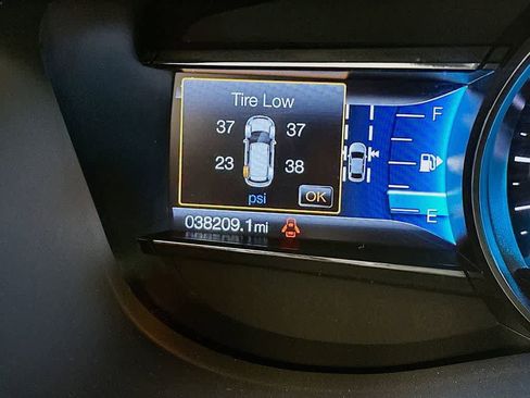 Certified 2019 Ford Explorer Limited w/ Ford Safe & Smart Package image 21