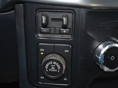 Used 2023 Ford F150 Lariat w/ Equipment Group 502A High image 37