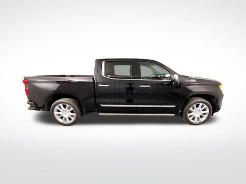 Used 2024 Chevrolet Silverado 1500 High Country w/ High Country Premium Package image 8