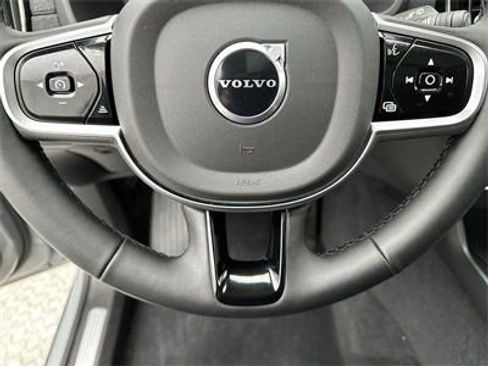 Certified 2025 Volvo XC90 B6 Plus w/ Protection Package Premier image 14