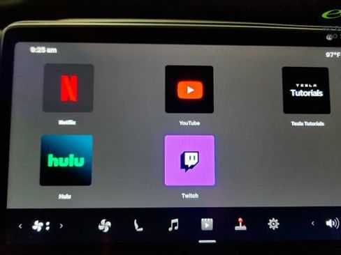 Used 2026 Tesla Model Y AWD image 54