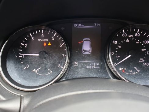 Used 2017 Nissan Rogue Sport S w/ S Appearance Package image 25