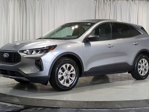 Used 2023 Ford Escape Active AWD/4WD image 4