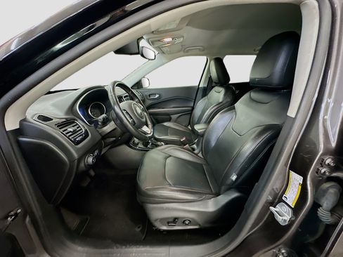 Used 2020 Jeep Compass Limited AWD/4WD image 13