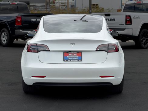 Used 2021 Tesla Model 3 Standard Range Plus RWD image 4