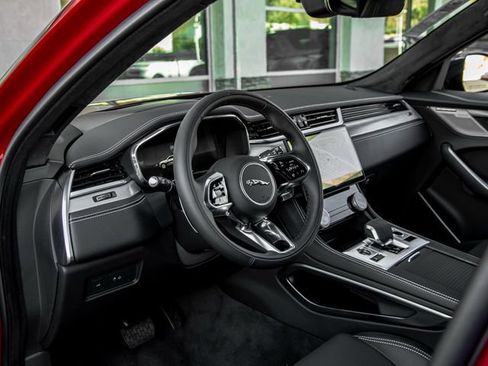 New 2025 Jaguar F-PACE R-Dynamic S image 15