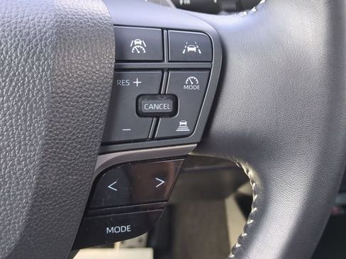 Used 2025 Toyota Camry SE FWD image 15
