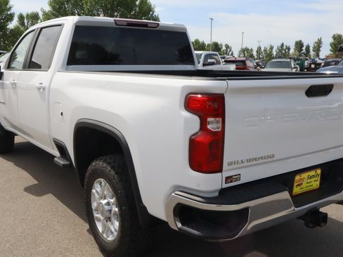 Used 2023 Chevrolet Silverado 2500 LT w/ Convenience Package AWD/4WD image 5