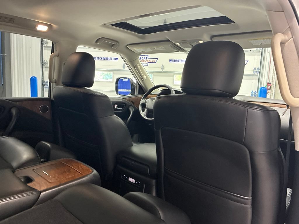Used 2024 Nissan Armada SL w/ Captain's Chairs Package AWD/4WD image 42