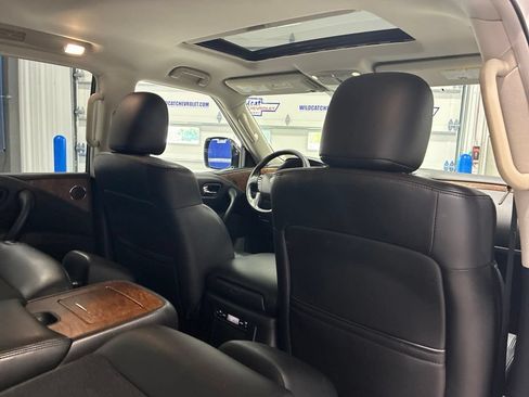 Used 2024 Nissan Armada SL w/ Captain's Chairs Package AWD/4WD image 42