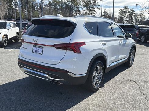 Certified 2023 Hyundai Santa Fe SEL w/ Premium Package image 7