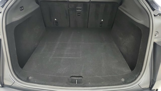 Used 2026 Tesla Model Y AWD image 29