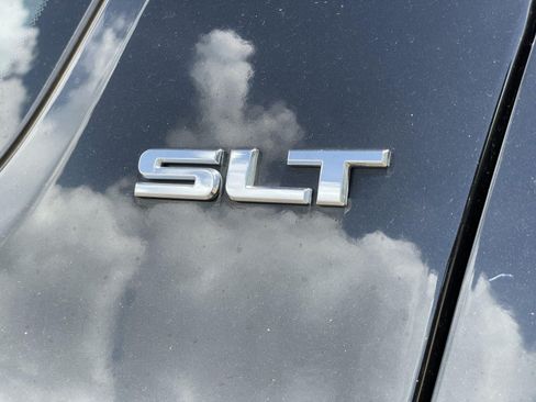 Used 2019 GMC Acadia SLT w/ Black Edition FWD image 59