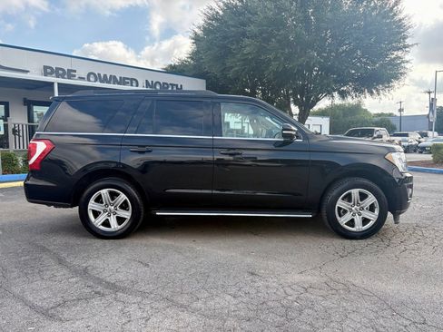 Used 2021 Ford Expedition XLT RWD image 2