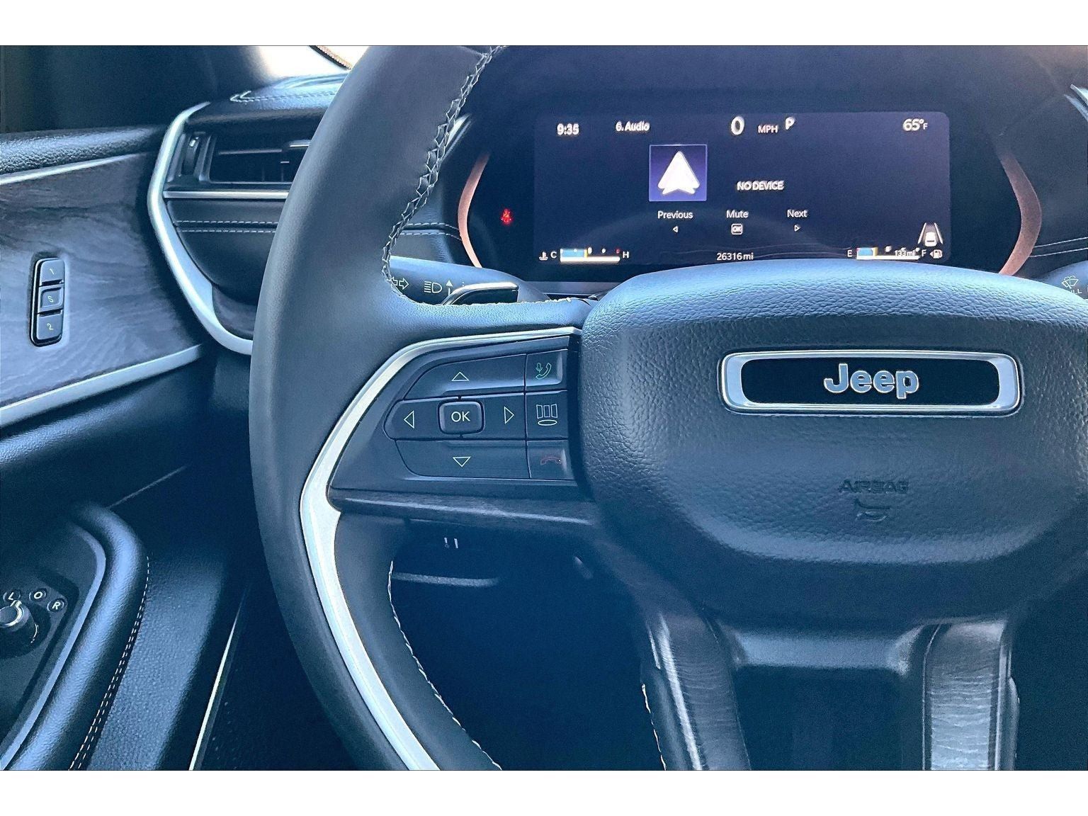 Used 2024 Jeep Grand Cherokee L Limited w/ Luxury Tech Group II AWD/4WD image 21