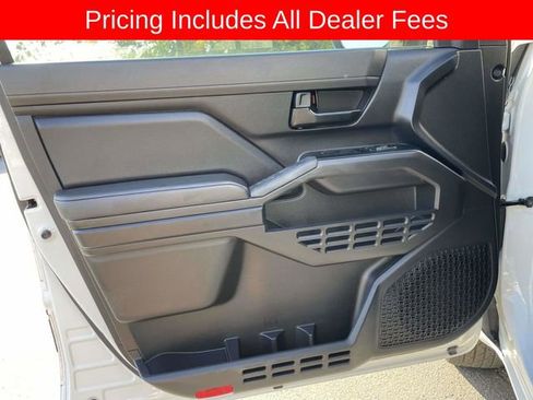 Used 2024 Toyota Tacoma SR AWD/4WD image 16