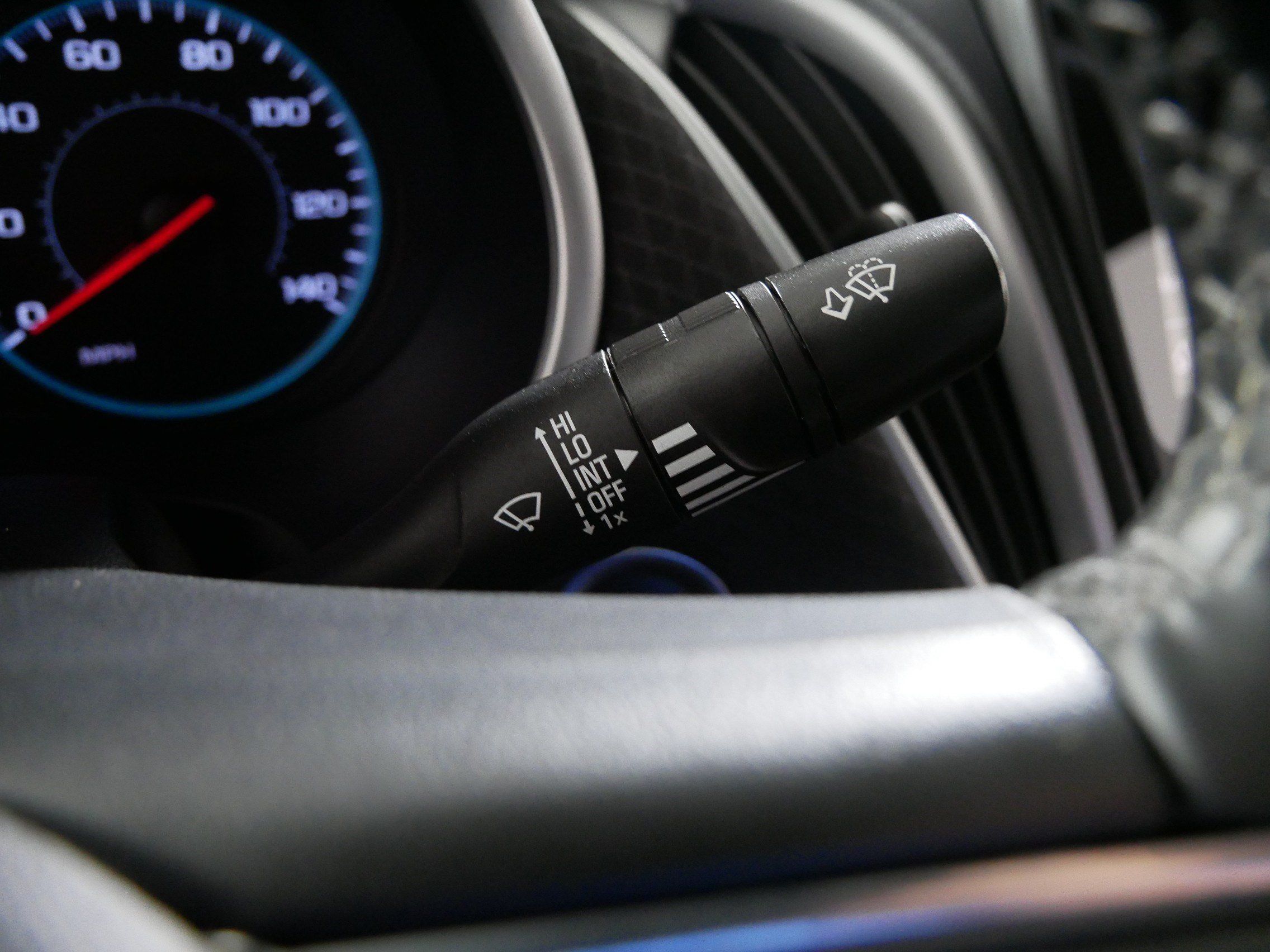 Used 2023 Chevrolet Malibu RS FWD image 31