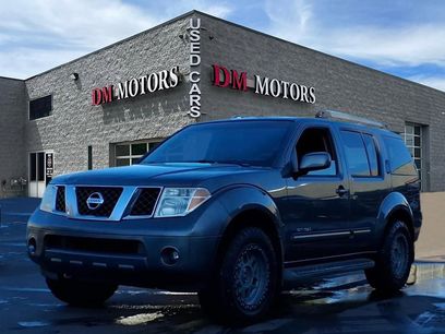 Used 2005 Nissan Pathfinder SE Off-Road