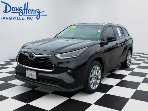 Used 2021 Toyota Highlander Limited FWD image 1