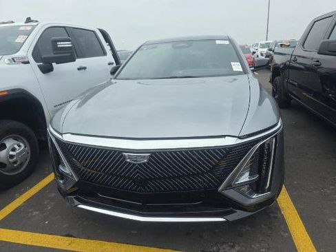 Used 2024 Cadillac Lyriq Tech RWD image 7