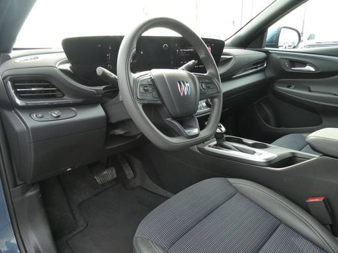 Certified 2026 Buick Envista Preferred FWD image 24