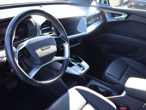 Used 2024 Audi Q4 e-tron Premium Plus w/ Premium Plus image 9