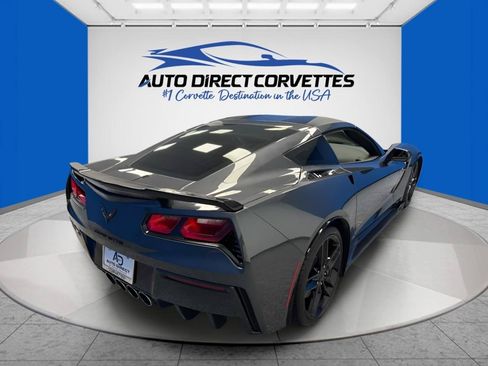 Used 2018 Chevrolet Corvette Stingray Coupe w/ Carbon Flash Badge Package RWD image 33