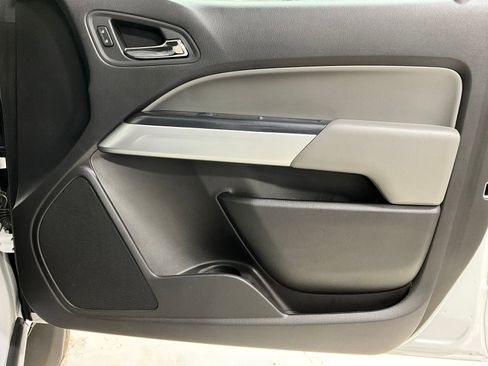 Used 2018 Chevrolet Colorado LT w/ LT Convenience Package AWD/4WD image 24