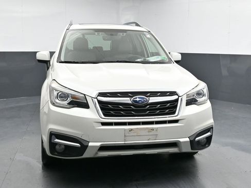 Used 2018 Subaru Forester 2.5i Limited image 3