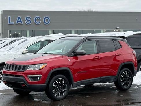 Used 2021 Jeep Compass Trailhawk image 1