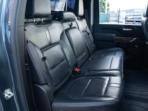 Used 2020 Chevrolet Silverado 2500 High Country w/ Gooseneck/5TH Wheel Package AWD/4WD image 10